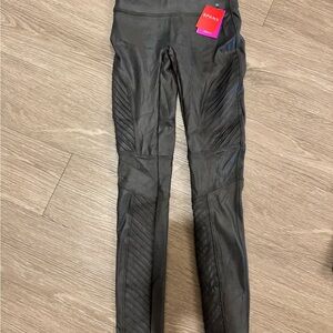 SPANX Faux Leather Leggings in Black with Pink Tag
